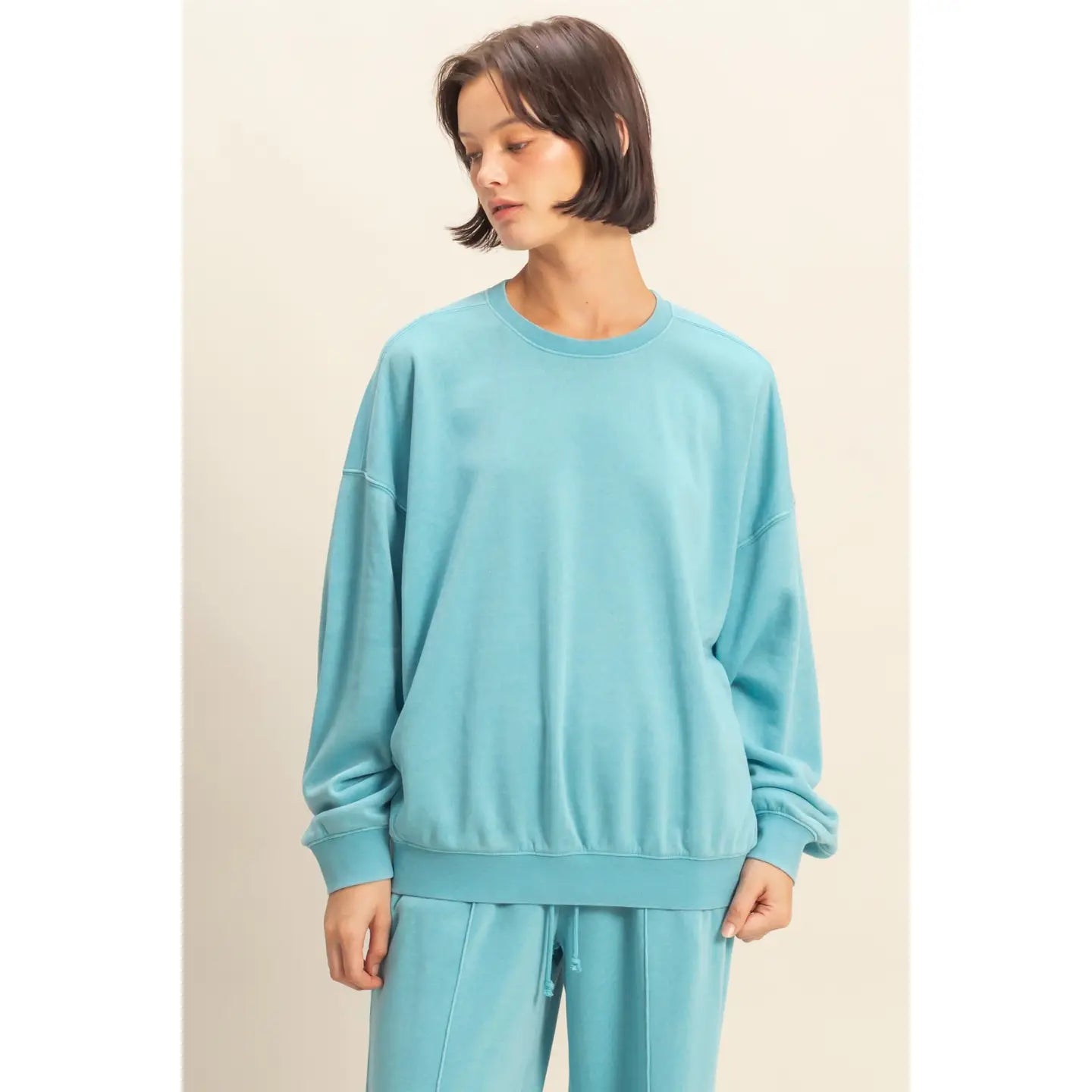 miley oversized crewneck