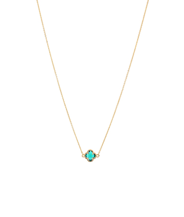 clover pendent necklace
