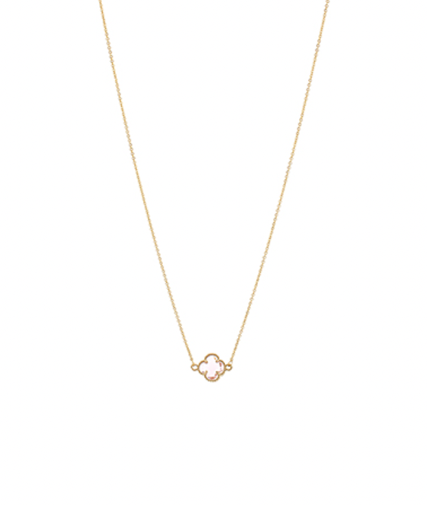 clover pendent necklace