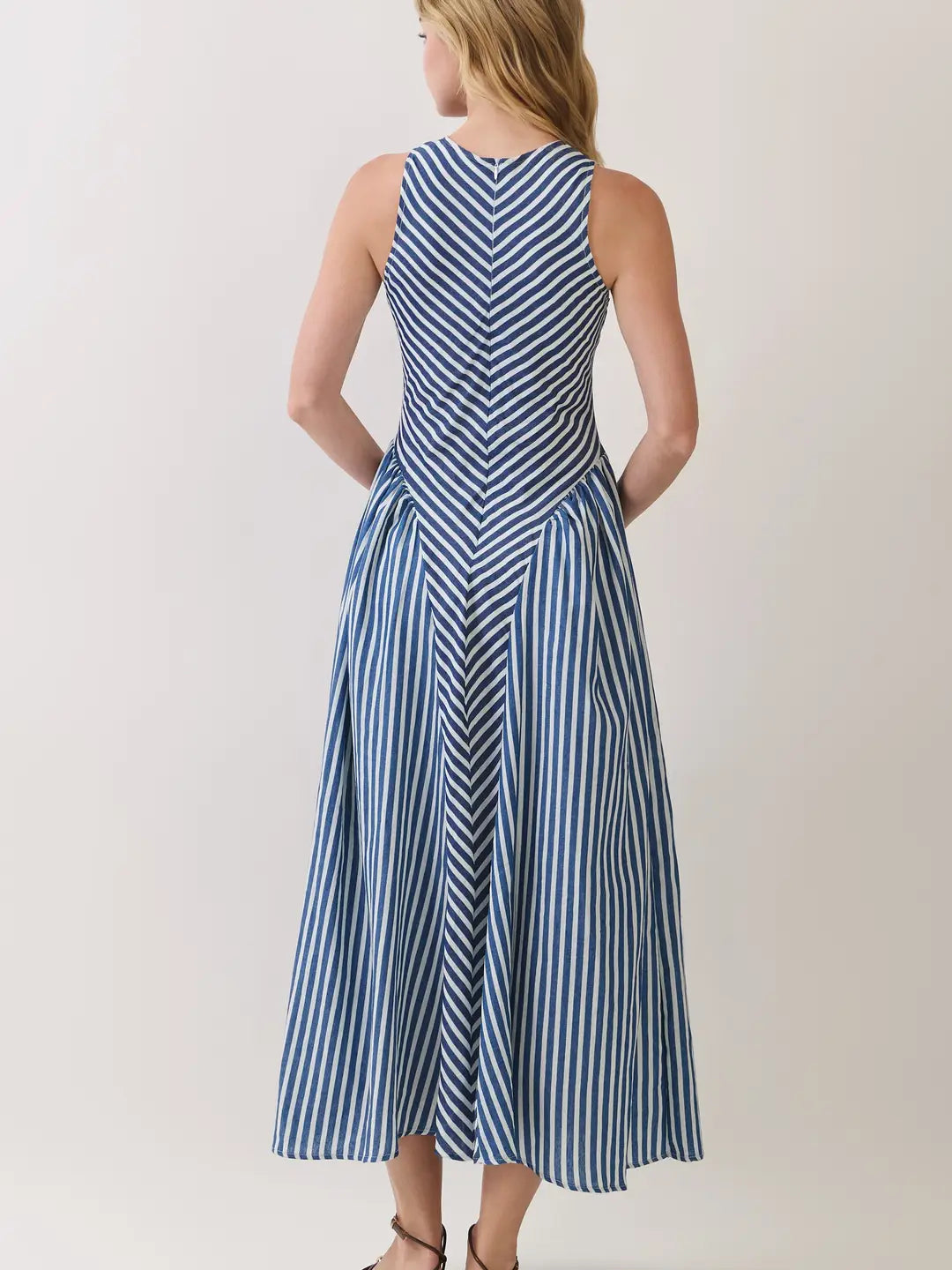 elle maxi dress