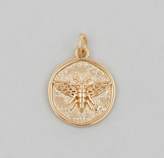 bee circle pendent charm