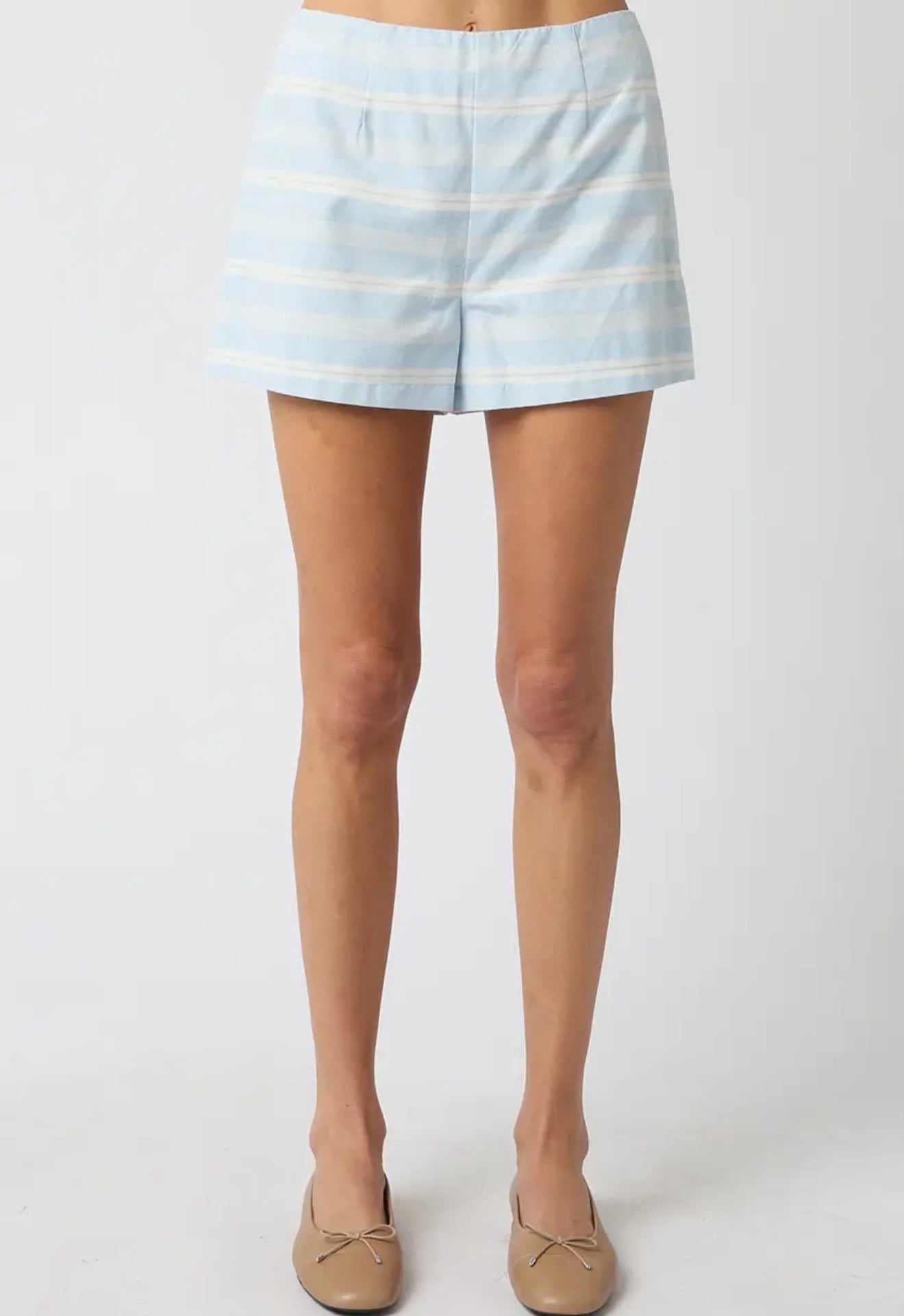 sunday sail short