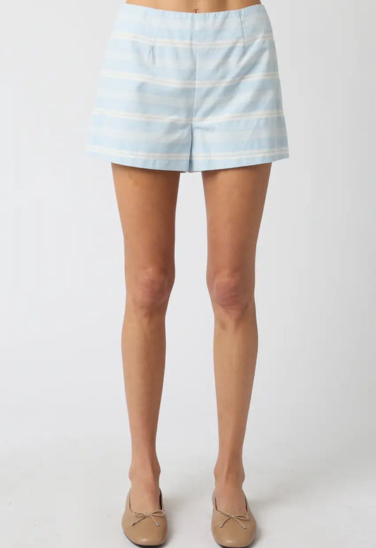 sunday sail short